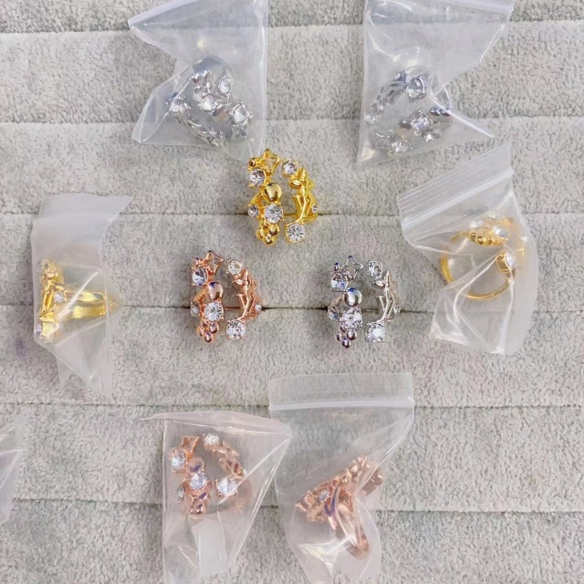 High   Quality  Fashion    Ring     07138124