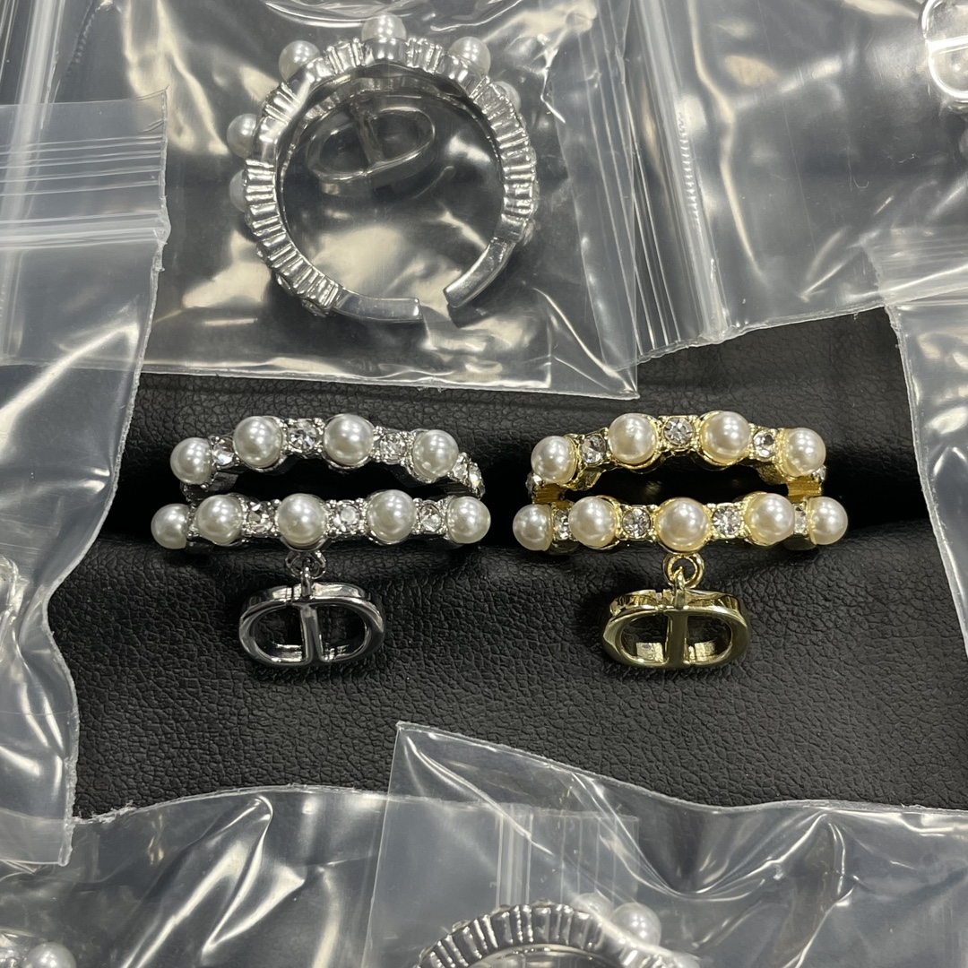 High   Quality  Fashion    Ring  07138205