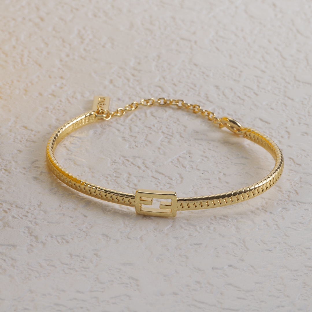 High Quality Fashion bracelet 07138361