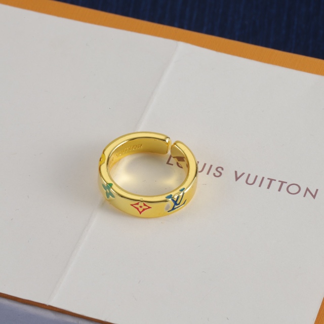 High Quality Fashion Ring 07138402
