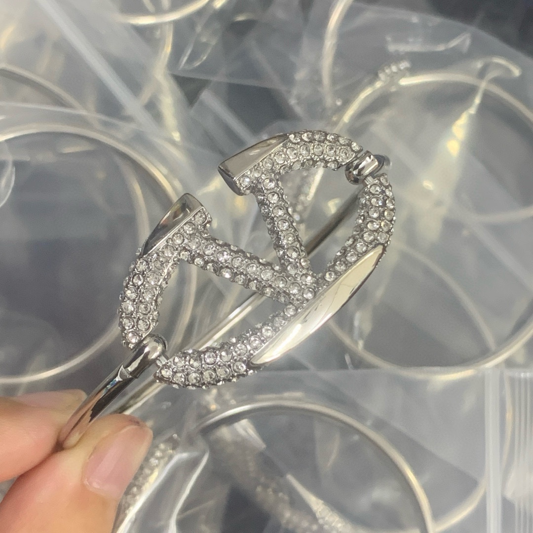 High Quality Fashion  Bracelet   07138416