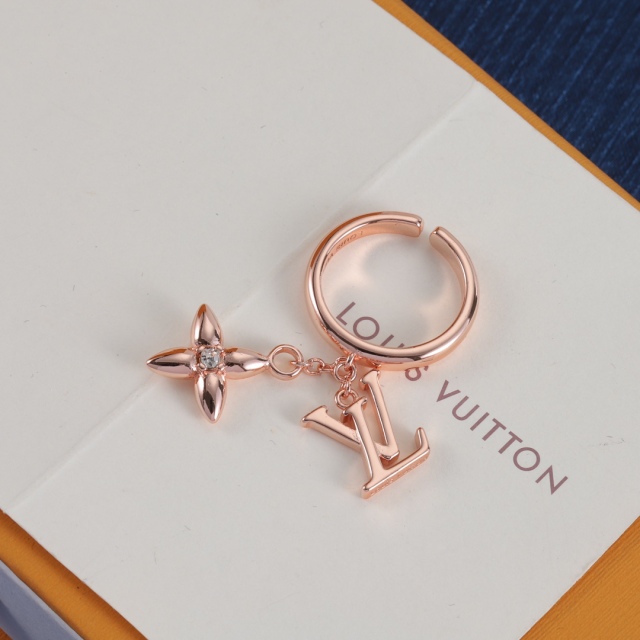 High Quality Fashion Ring 07138405