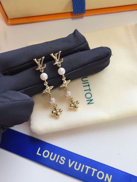High   Quality   Fashion    Earring   01999