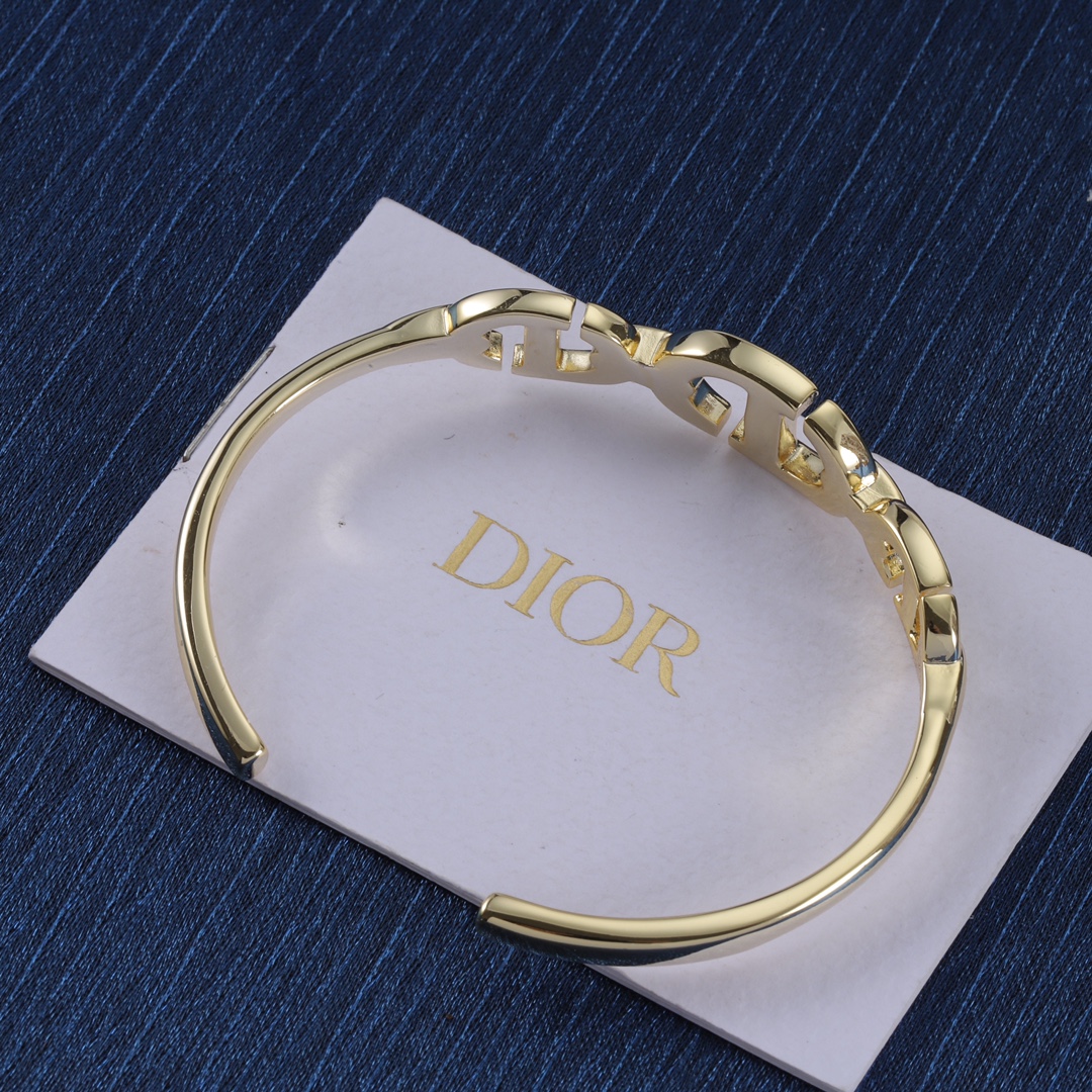 High Quality Fashion Bracelet   07178028