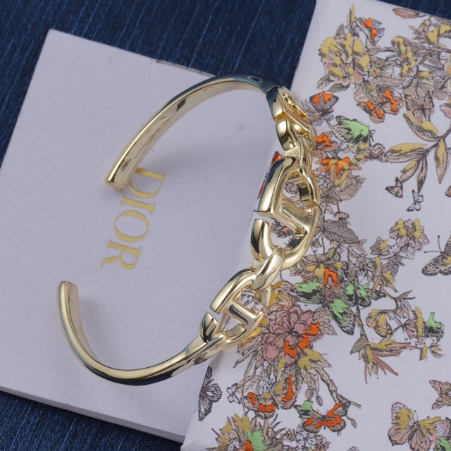 High Quality Fashion Bracele  08178028