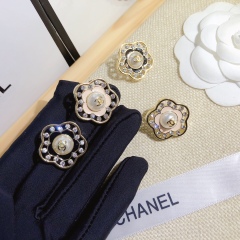 High   Quality   Fashion    Earring    01651