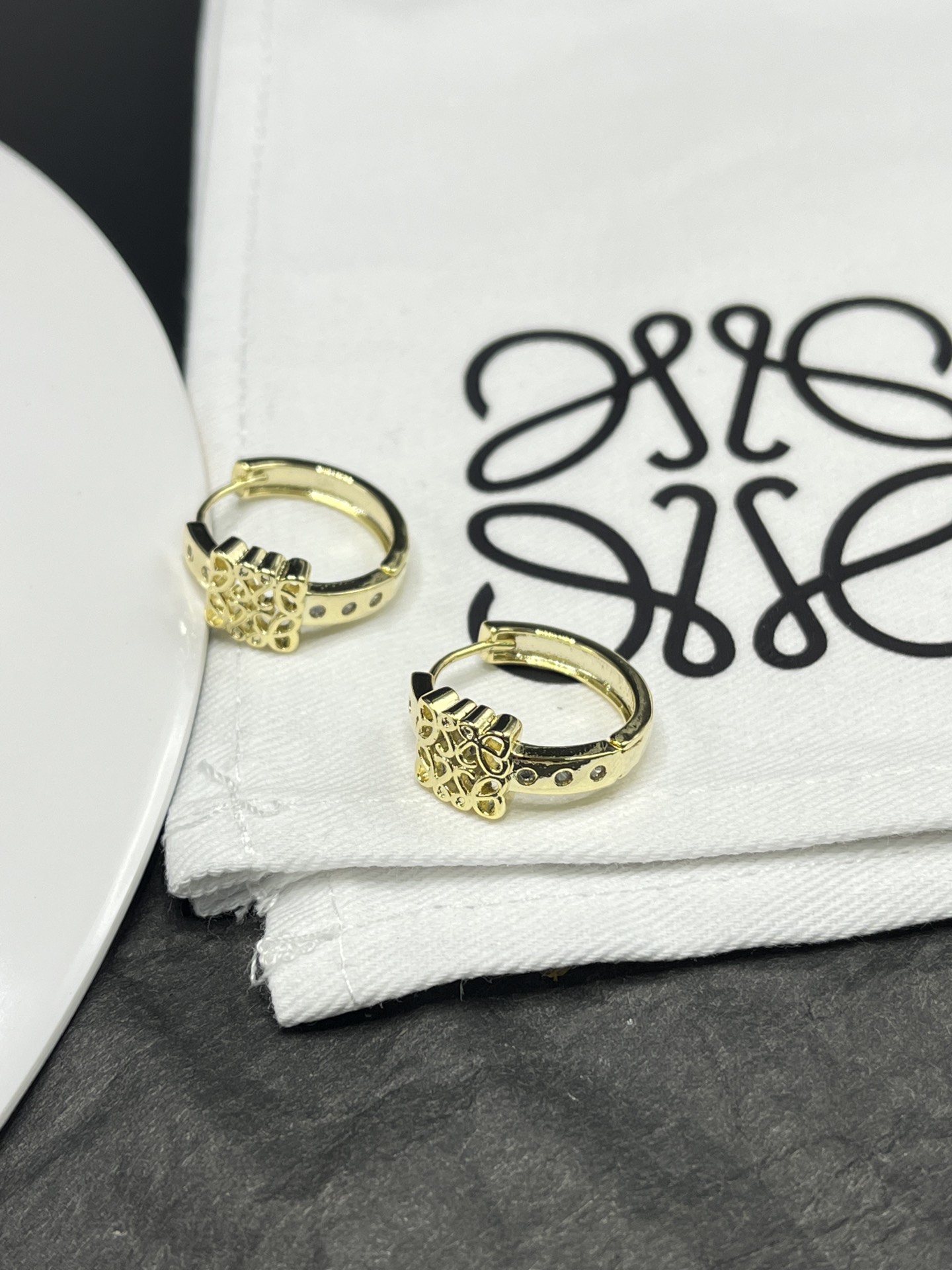 High   Quality   Fashion    Earring    011000