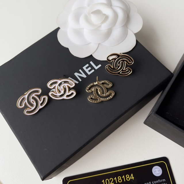 High   Quality   Fashion    Earring    011013