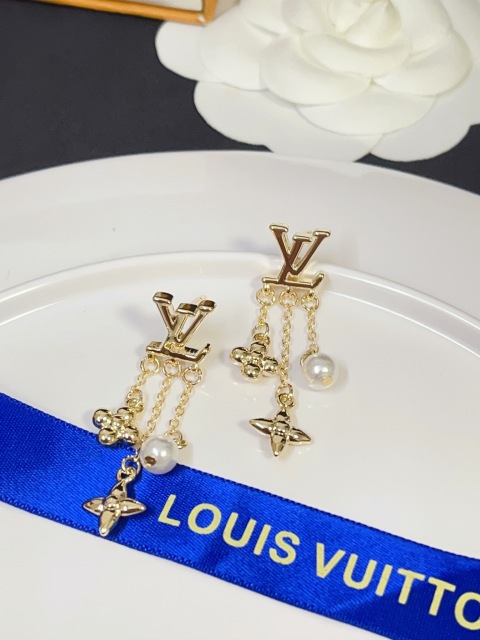 High   Quality   Fashion    Earring    011004