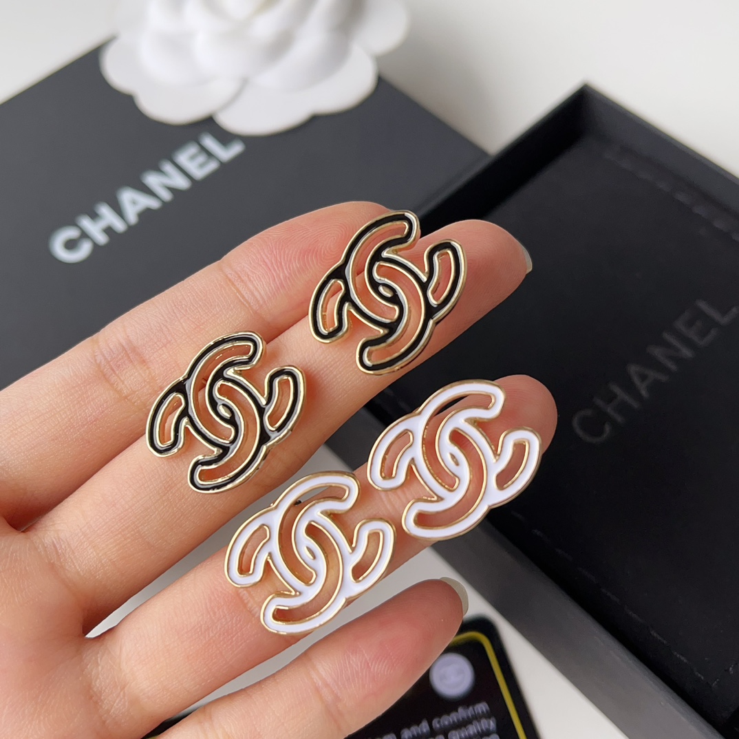 High   Quality   Fashion    Earring    011013