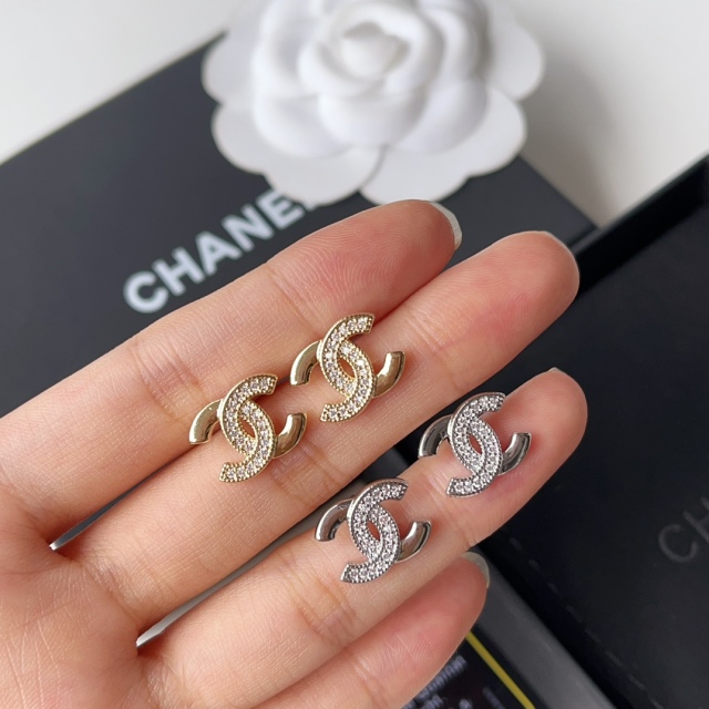 High   Quality   Fashion    Earring    011014