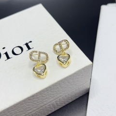 High   Quality   Fashion    Earring    011008