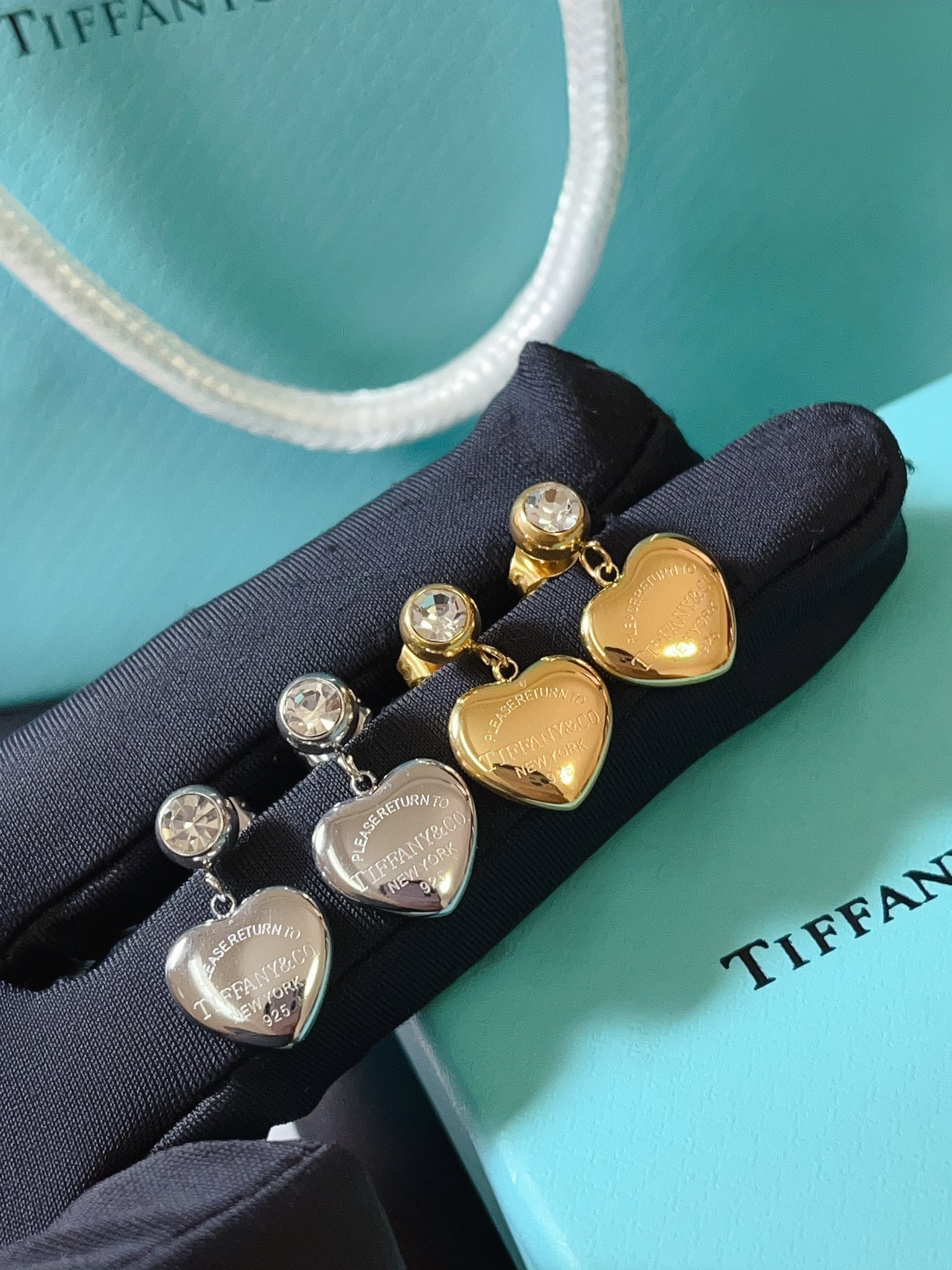 High   Quality   Fashion    Earring    011005