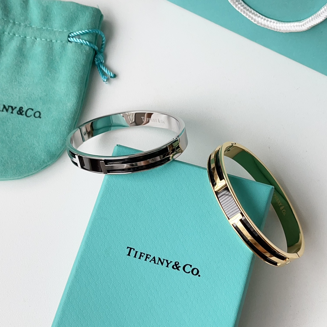 High   Quality   Fashion    Bracelet  01410