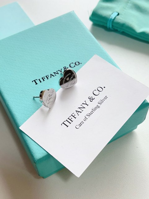 High   Quality   Fashion    Earring    011006