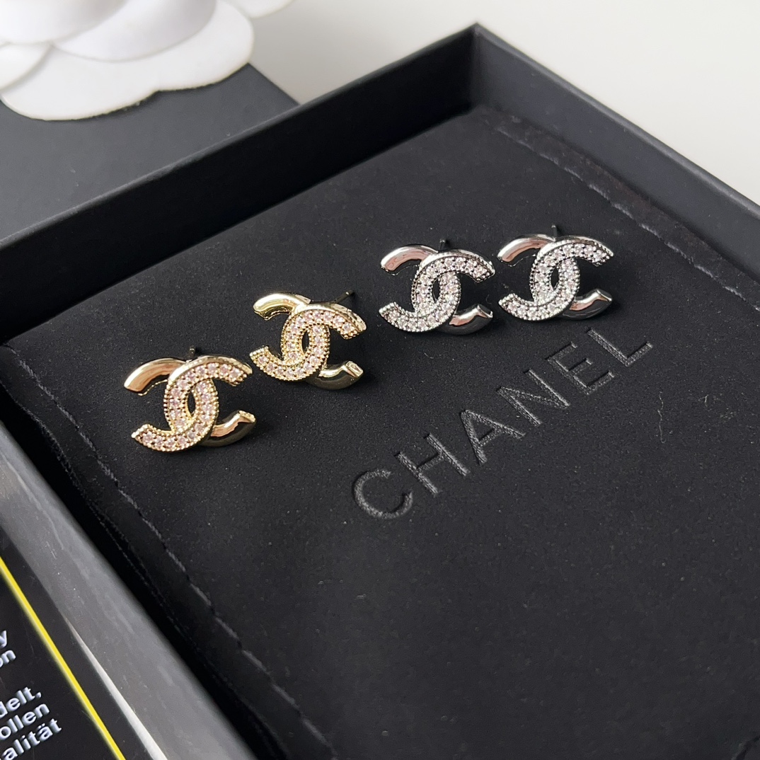 High   Quality   Fashion    Earring    011014
