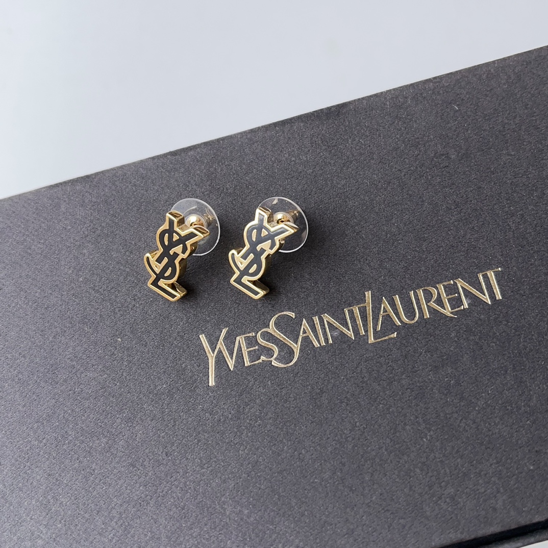 High   Quality   Fashion    Earring    011021