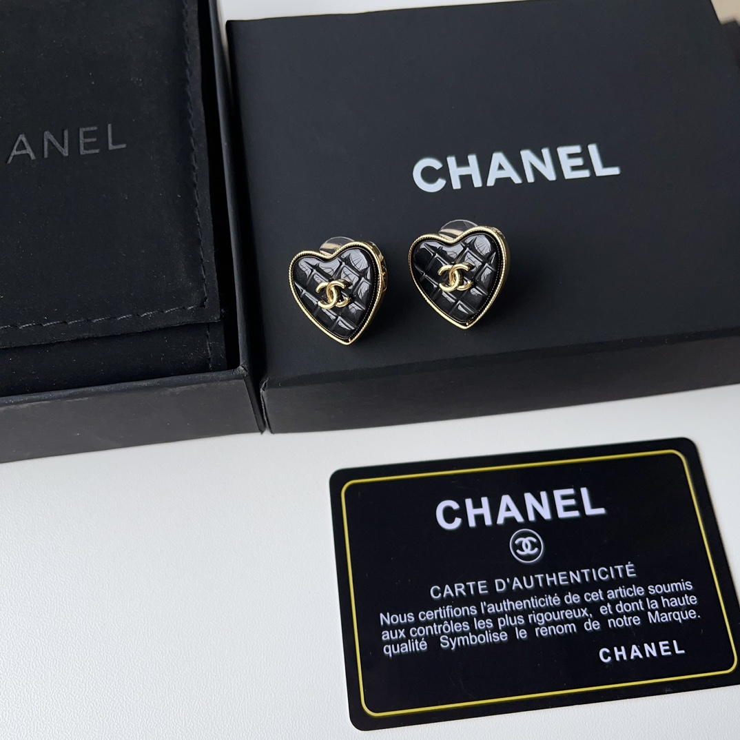 High   Quality   Fashion    Earring    011019