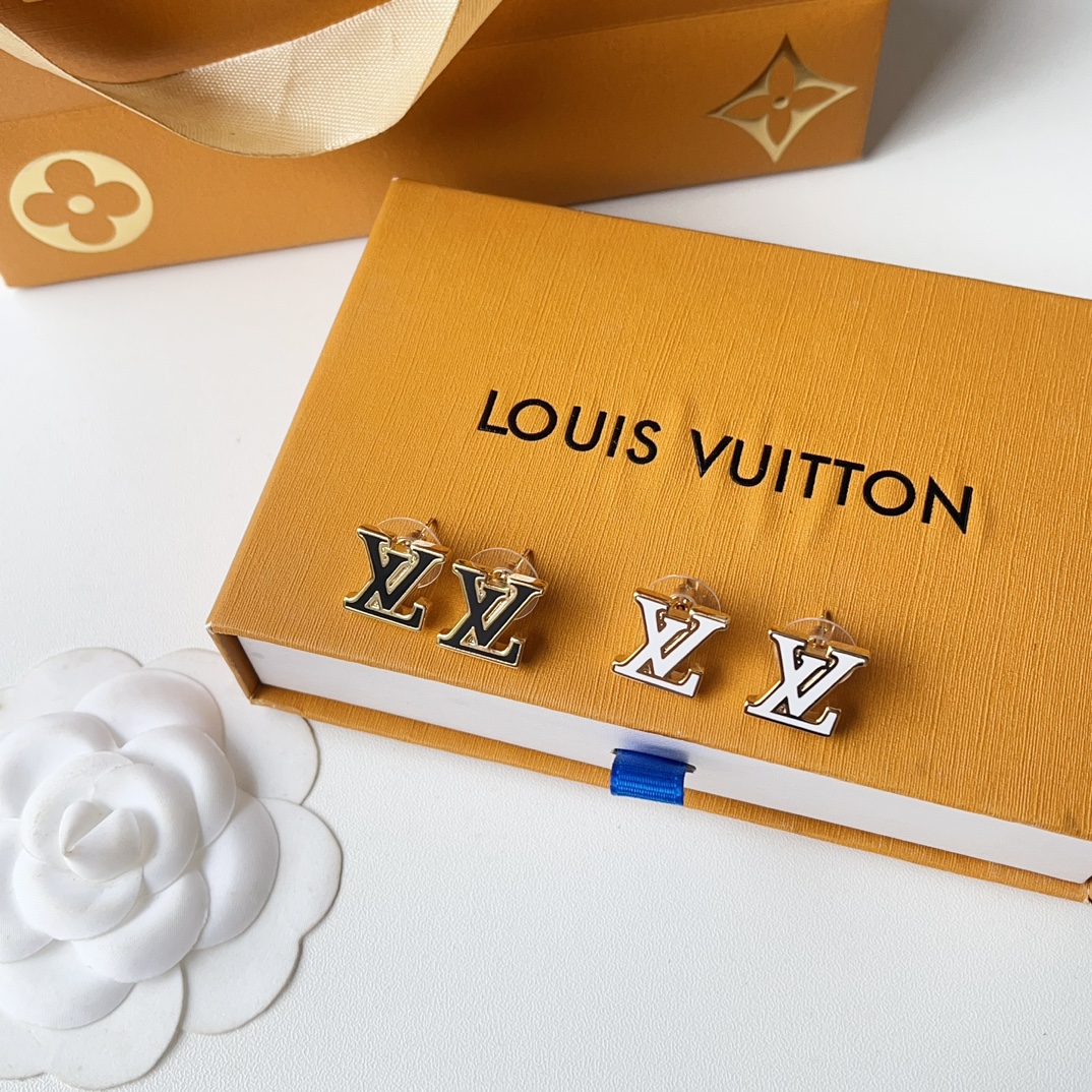 High   Quality   Fashion    Earring    011020
