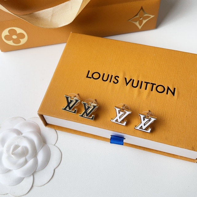 High   Quality   Fashion    Earring    011020