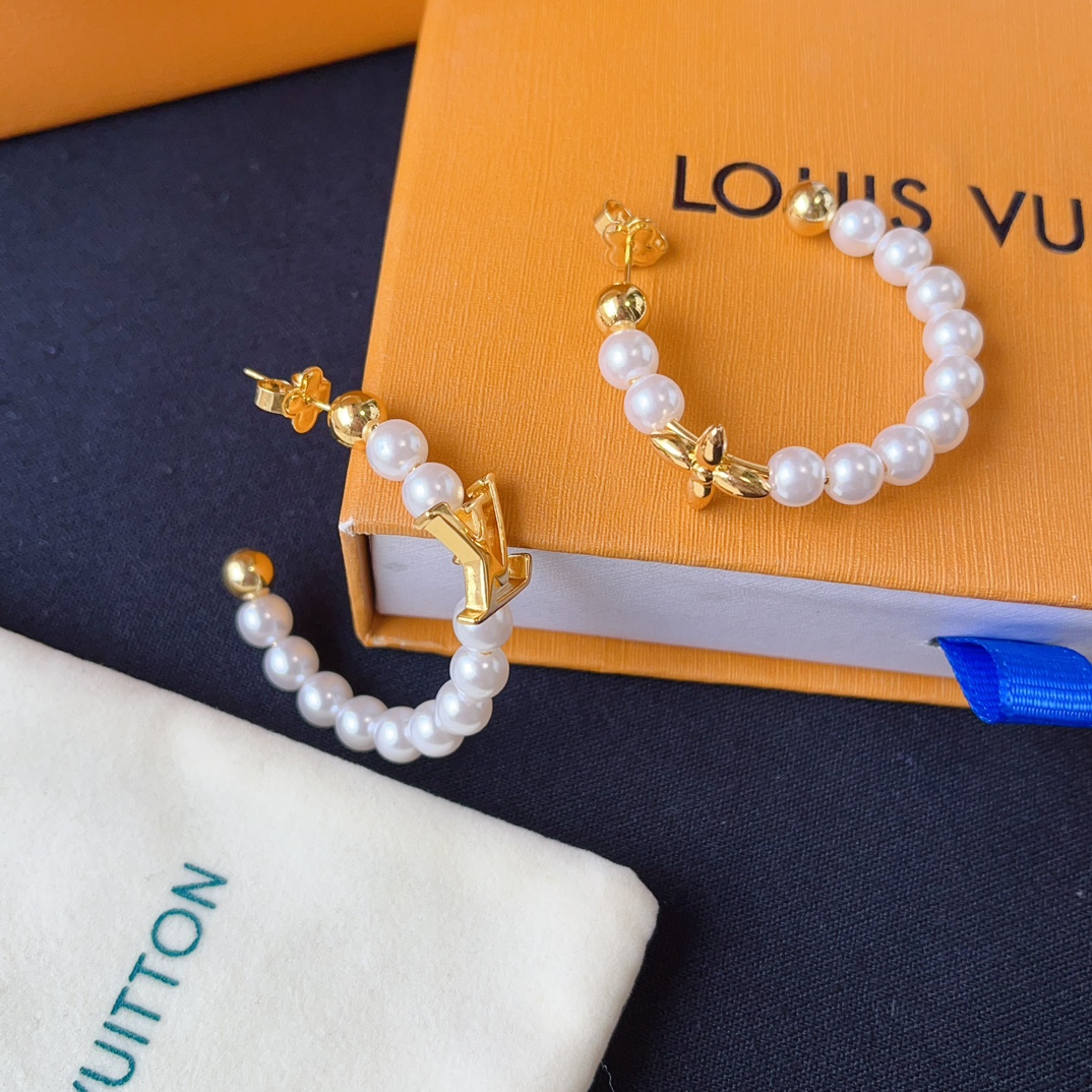 High   Quality   Fashion    Earring    011025