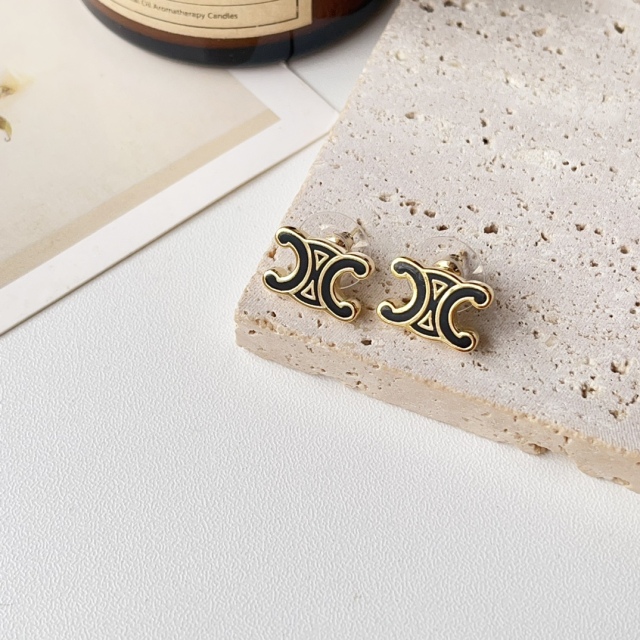 High   Quality   Fashion    Earring    011023