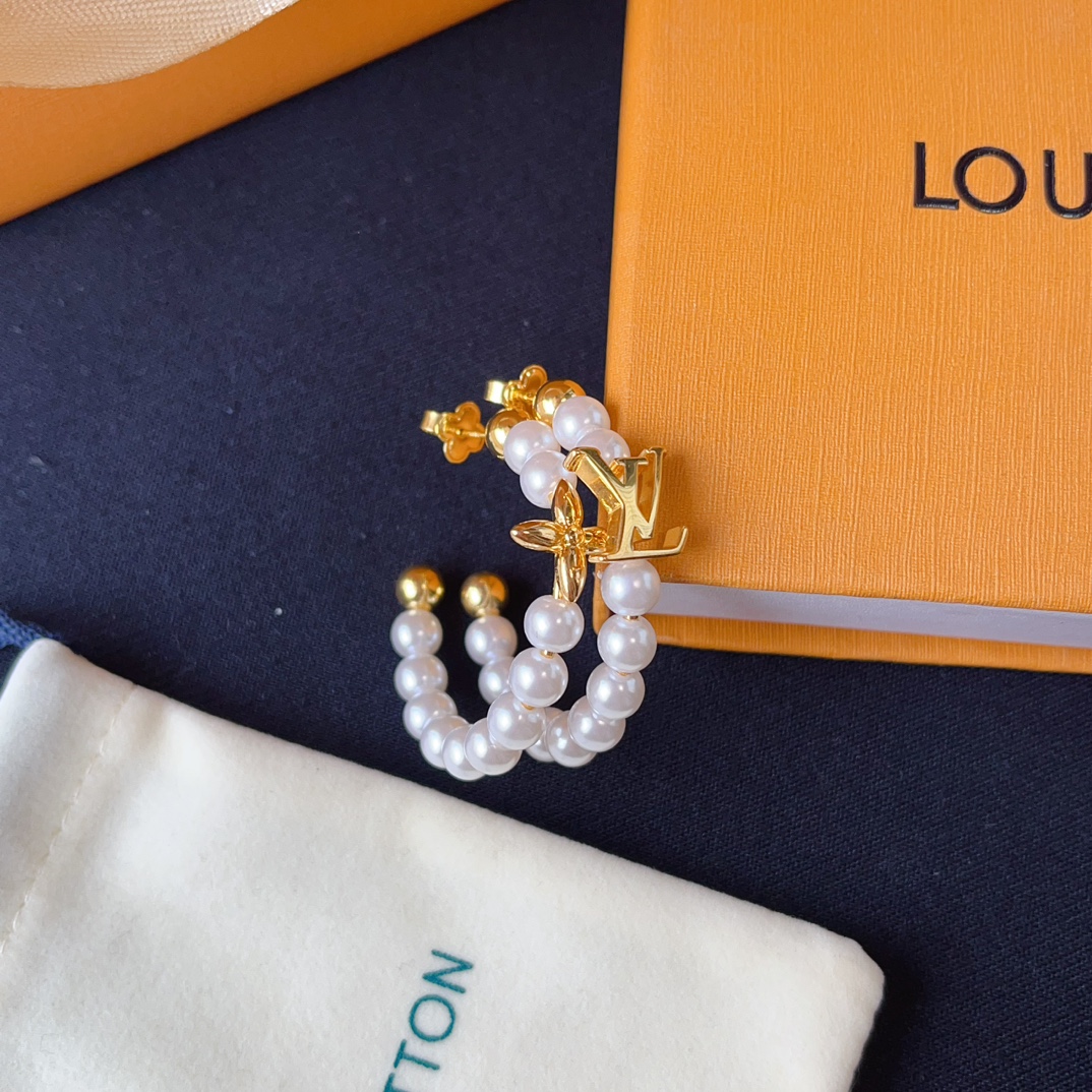 High   Quality   Fashion    Earring    011025