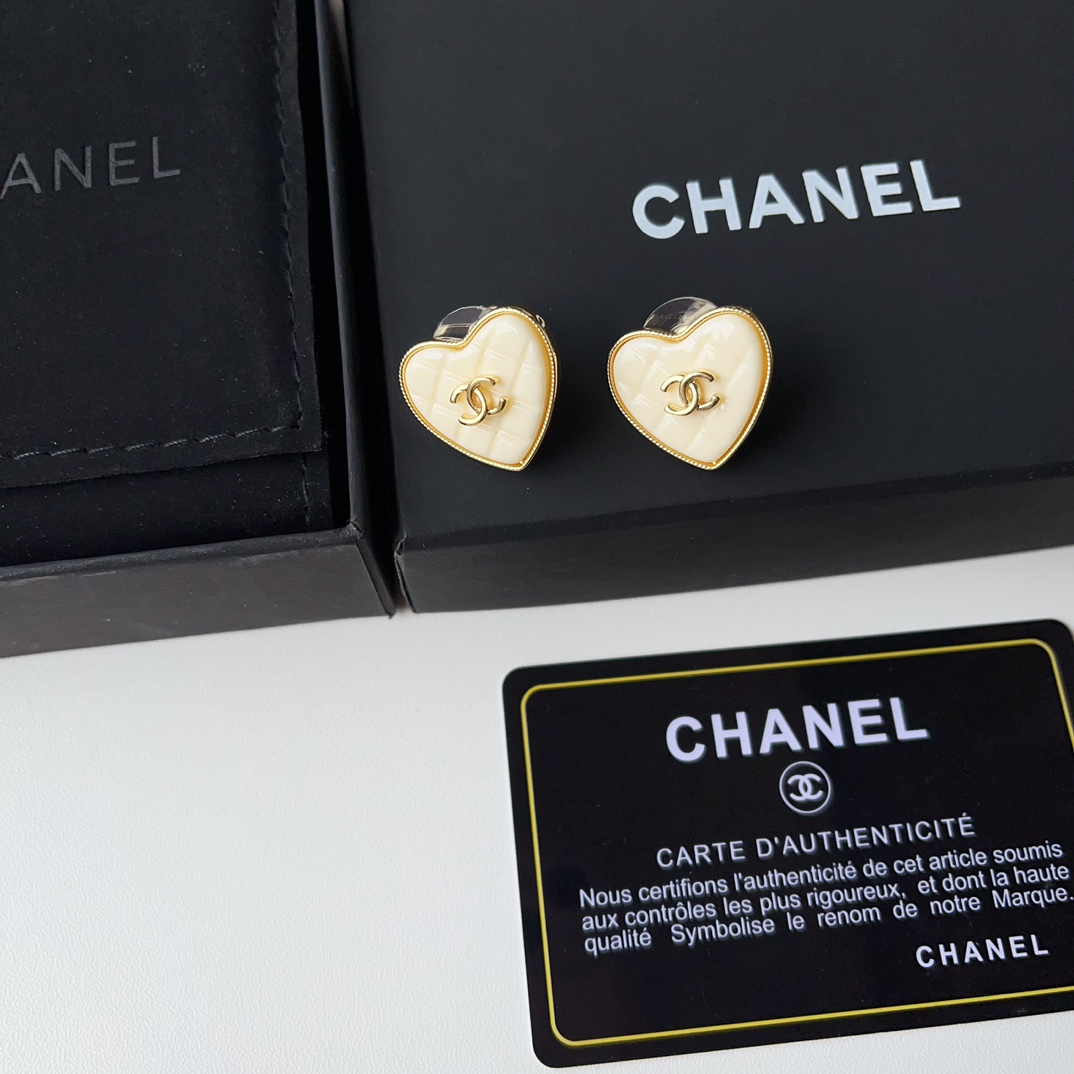 High   Quality   Fashion    Earring    011019