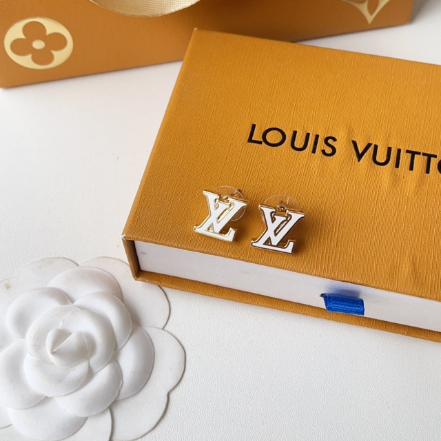 High   Quality   Fashion    Earring    011020