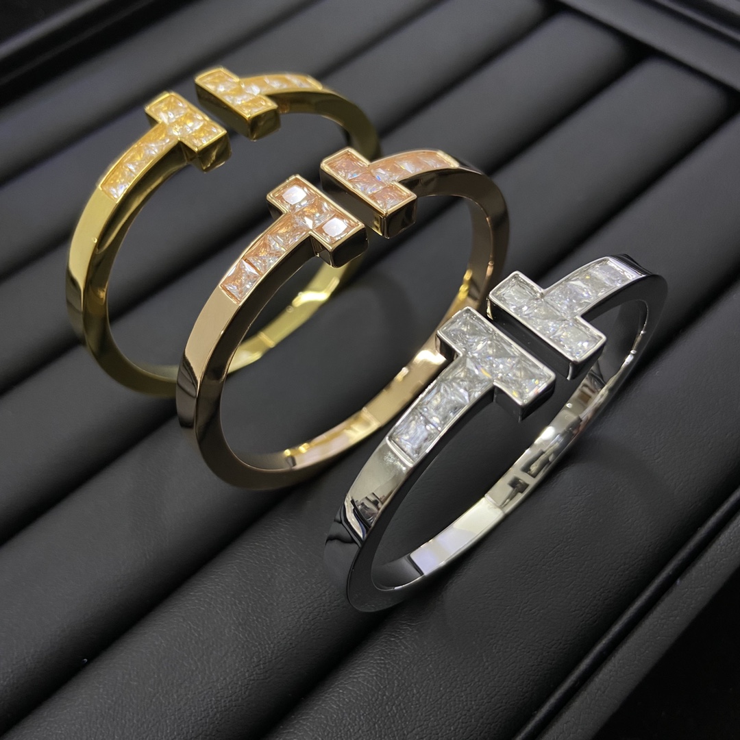 High Quality Fashion    Bracelet    03130537