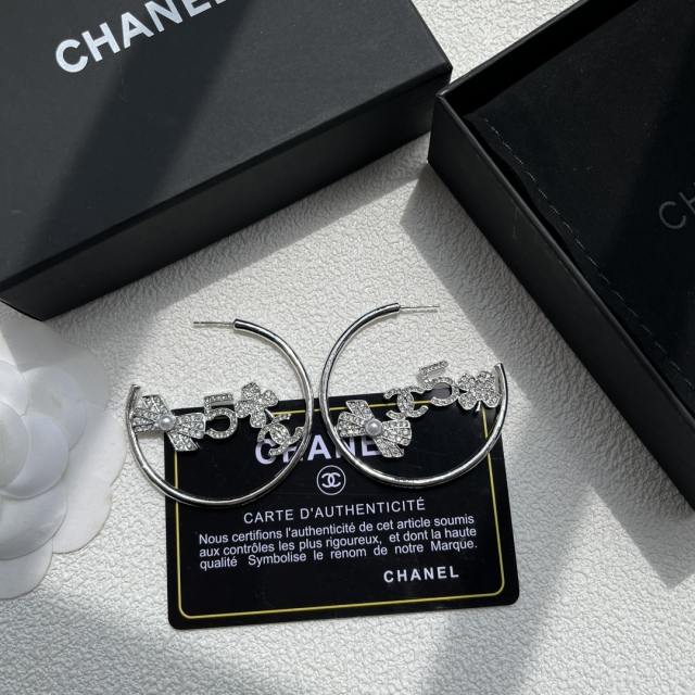 High   Quality   Fashion    Earring   011030