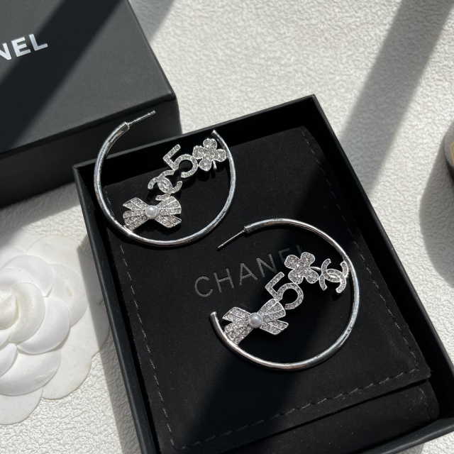High   Quality   Fashion    Earring   011030