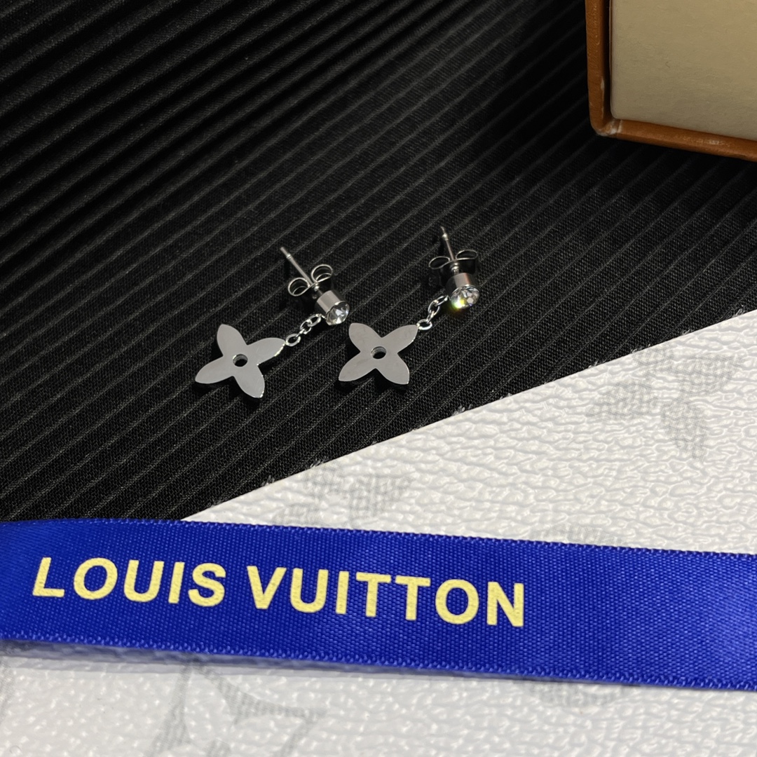 High   Quality   Fashion    Earring   01713