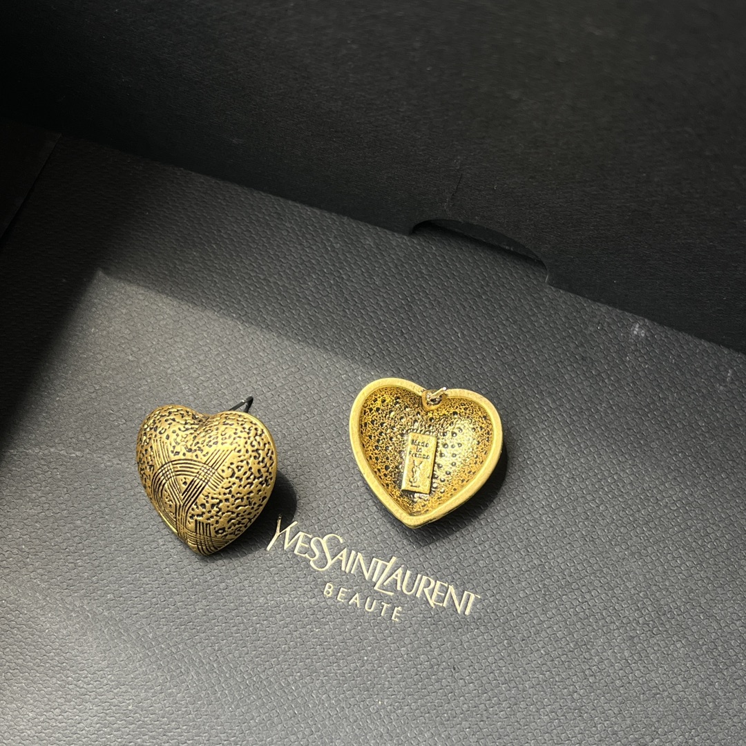 High   Quality   Fashion    Earring   011034