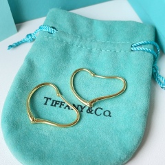 High   Quality   Fashion     Earring   011011