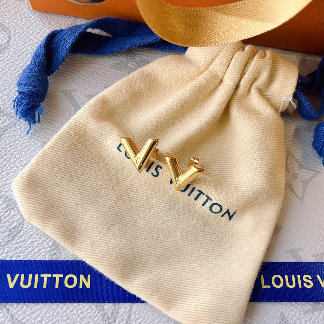 High   Quality   Fashion     Earring   01767