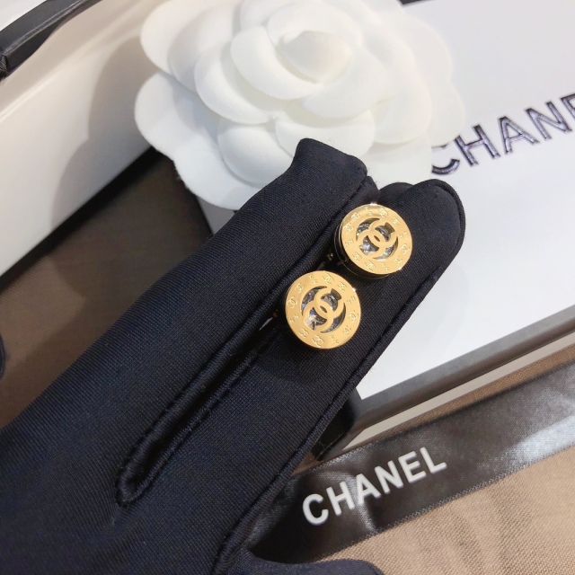 High   Quality   Fashion     Earring  01546