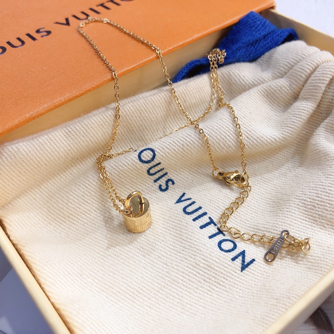 High   Quality   Fashion     Necklace   01326