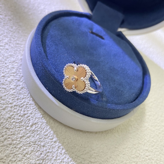 High   Quality  Fashion    Ring  03130690