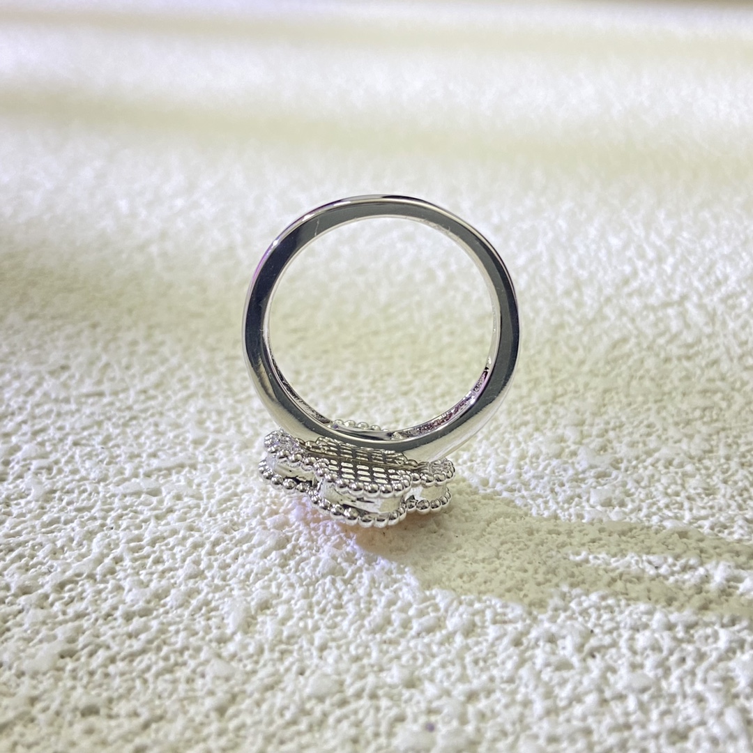 High   Quality  Fashion    Ring  03130690