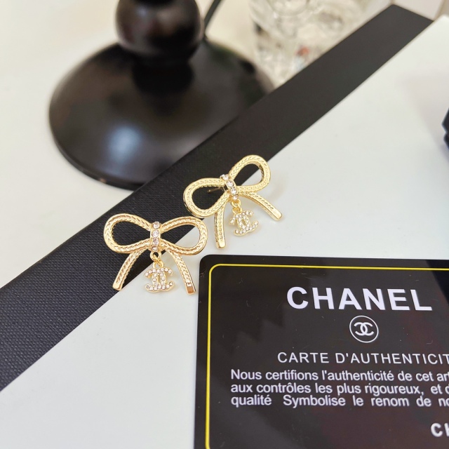 High   Quality   Fashion     Earring    011040