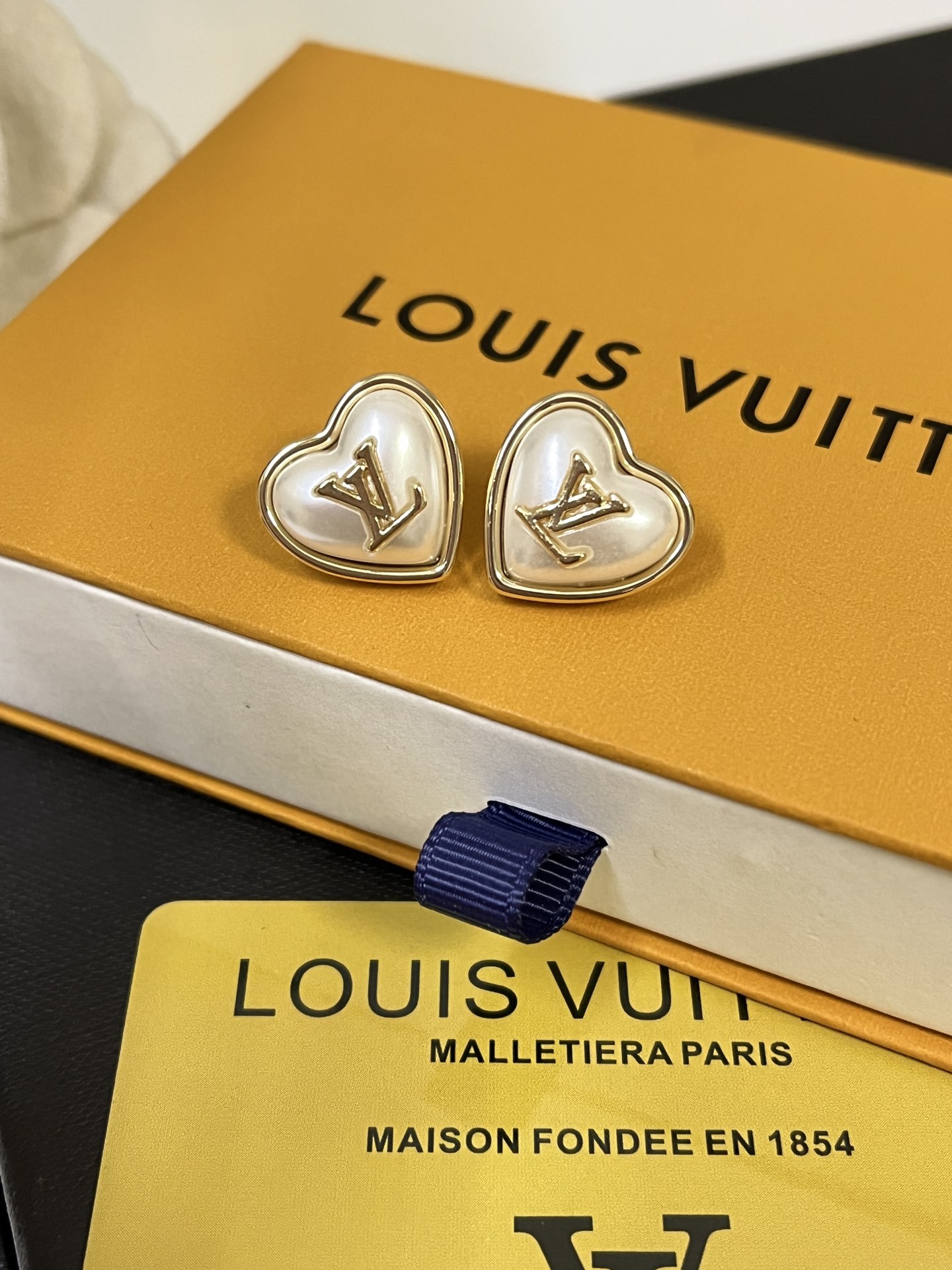 High   Quality   Fashion     Earring    011046