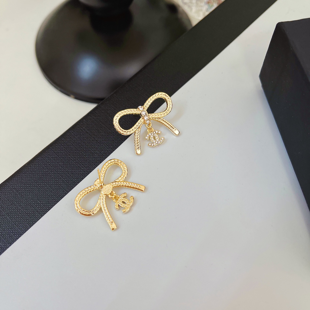 High   Quality   Fashion     Earring    011040