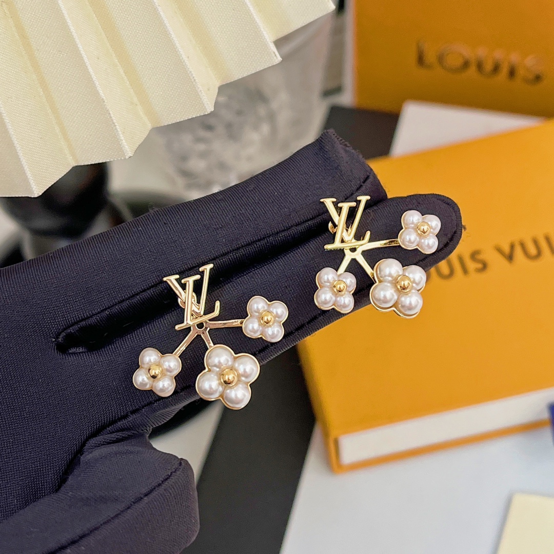 High   Quality   Fashion     Earring    011041
