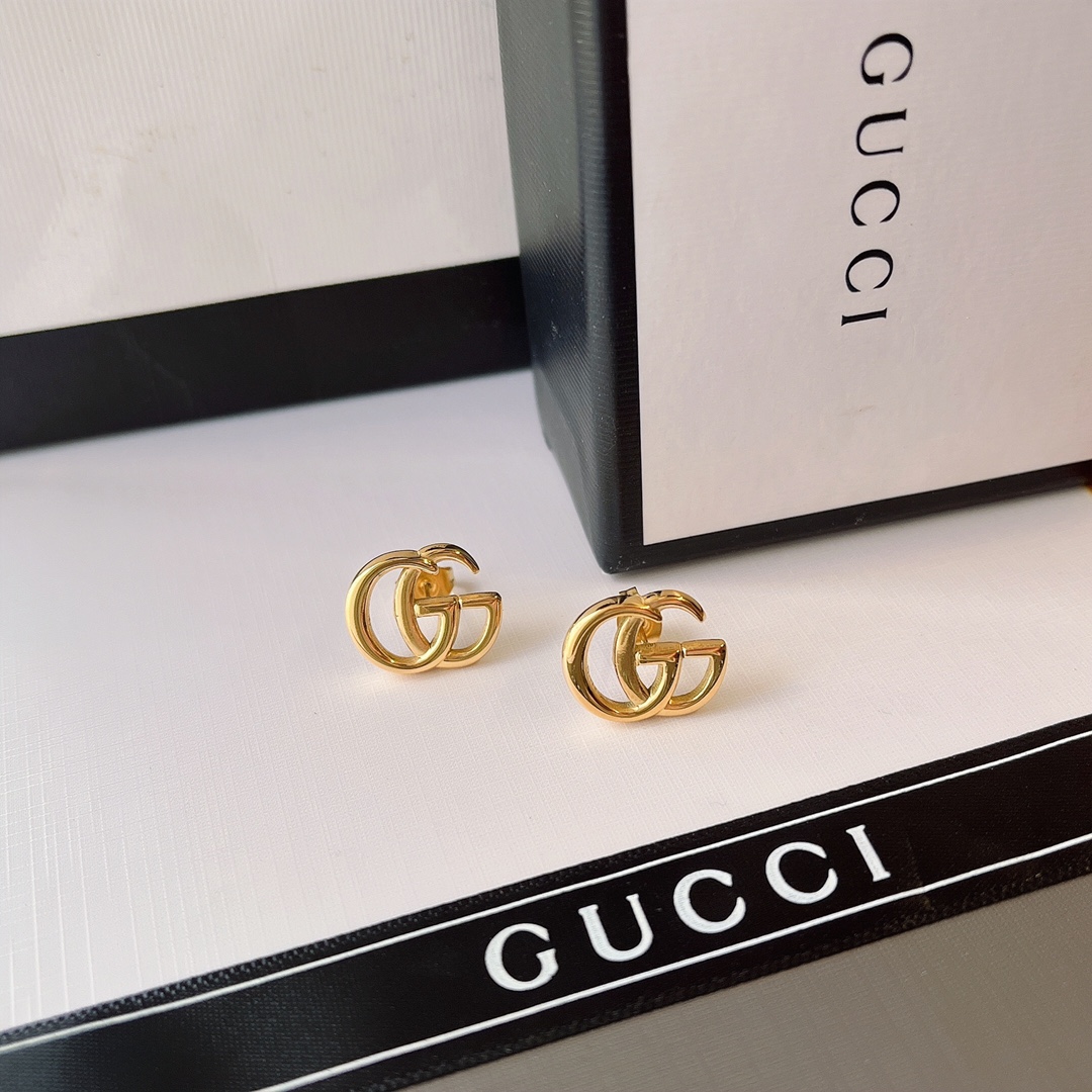 High   Quality   Fashion     Earring  01817
