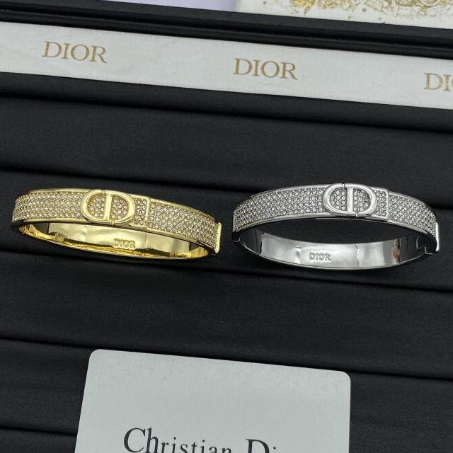 High Quality Fashion    Bracelet  07164438