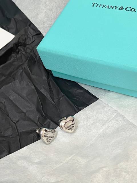 High   Quality   Fashion     Earring    011052