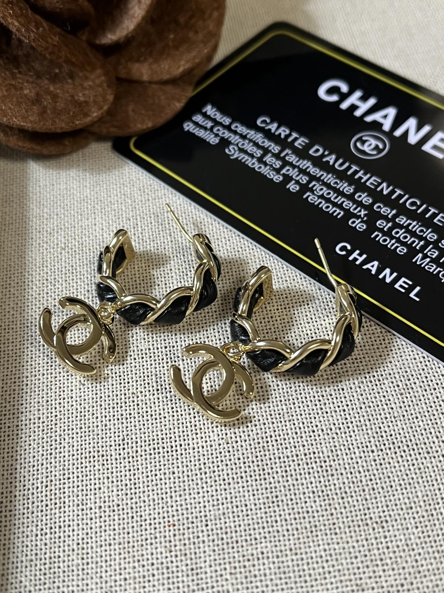 High   Quality   Fashion     Earring    011054