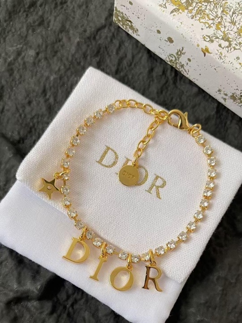 High   Quality   Fashion     Bracelet   01170
