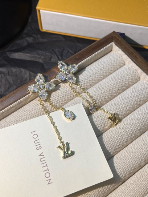 High   Quality   Fashion     Earring    011060